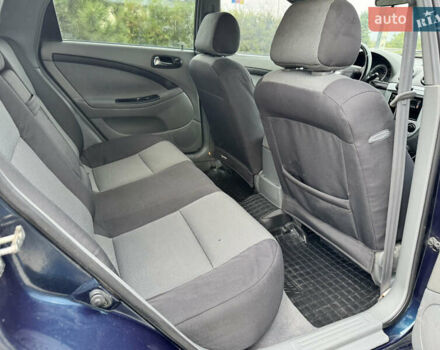 Синий Шевроле Лачетти, объемом двигателя 1.8 л и пробегом 330 тыс. км за 3600 $, фото 16 на Automoto.ua