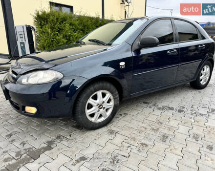 Синий Шевроле Лачетти, объемом двигателя 1.8 л и пробегом 330 тыс. км за 3350 $, фото 3 на Automoto.ua