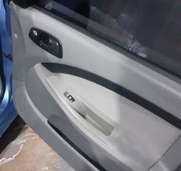 Синій Шевроле Лачетті, об'ємом двигуна 1.6 л та пробігом 164 тис. км за 4000 $, фото 6 на Automoto.ua