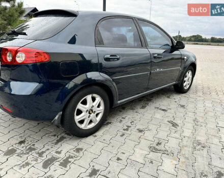 Синий Шевроле Лачетти, объемом двигателя 1.8 л и пробегом 330 тыс. км за 3350 $, фото 7 на Automoto.ua