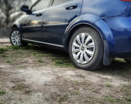 Синий Шевроле Лачетти, объемом двигателя 1.6 л и пробегом 217 тыс. км за 4700 $, фото 3 на Automoto.ua