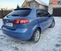 Синий Шевроле Лачетти, объемом двигателя 1.8 л и пробегом 242 тыс. км за 5000 $, фото 4 на Automoto.ua