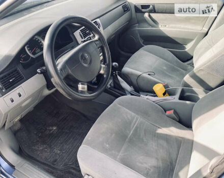 Синий Шевроле Лачетти, объемом двигателя 1.6 л и пробегом 313 тыс. км за 3300 $, фото 9 на Automoto.ua