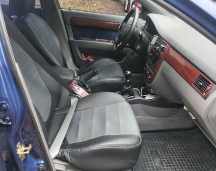 Синий Шевроле Лачетти, объемом двигателя 1.8 л и пробегом 219 тыс. км за 4200 $, фото 3 на Automoto.ua