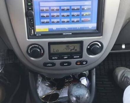 Синий Шевроле Лачетти, объемом двигателя 1.8 л и пробегом 223 тыс. км за 4500 $, фото 2 на Automoto.ua