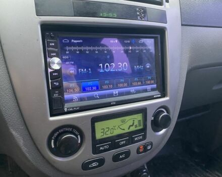 Синий Шевроле Лачетти, объемом двигателя 1.8 л и пробегом 200 тыс. км за 3200 $, фото 9 на Automoto.ua