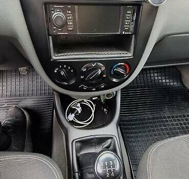 Синій Шевроле Лачетті, об'ємом двигуна 1.6 л та пробігом 225 тис. км за 4400 $, фото 19 на Automoto.ua