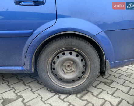 Синий Шевроле Лачетти, объемом двигателя 1.8 л и пробегом 318 тыс. км за 4000 $, фото 7 на Automoto.ua