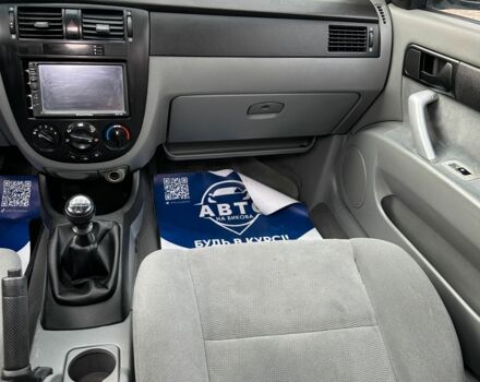 Синий Шевроле Лачетти, объемом двигателя 1.6 л и пробегом 307 тыс. км за 3700 $, фото 4 на Automoto.ua