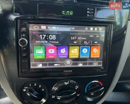 Синий Шевроле Лачетти, объемом двигателя 1.8 л и пробегом 230 тыс. км за 3600 $, фото 12 на Automoto.ua