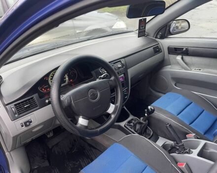 Синий Шевроле Лачетти, объемом двигателя 1.6 л и пробегом 165 тыс. км за 3550 $, фото 4 на Automoto.ua