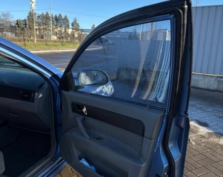 Синий Шевроле Лачетти, объемом двигателя 1.8 л и пробегом 319 тыс. км за 3500 $, фото 5 на Automoto.ua