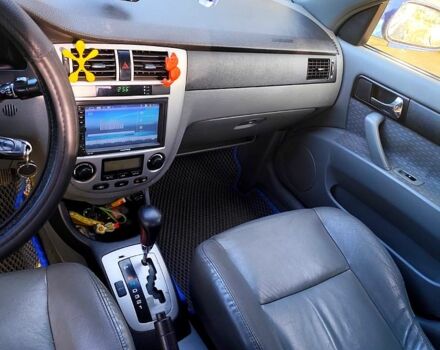 Синий Шевроле Лачетти, объемом двигателя 1.8 л и пробегом 200 тыс. км за 4600 $, фото 9 на Automoto.ua