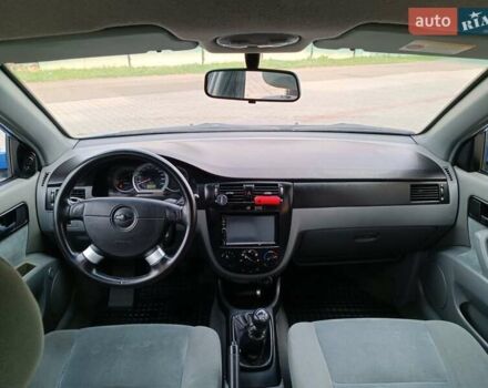 Синий Шевроле Лачетти, объемом двигателя 1.8 л и пробегом 232 тыс. км за 3800 $, фото 11 на Automoto.ua