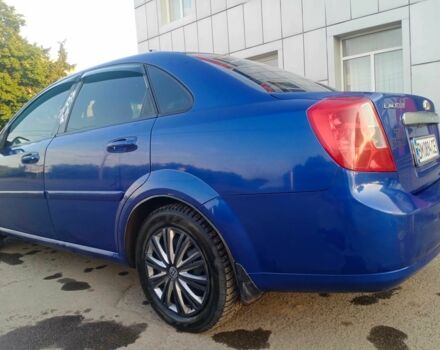 Синий Шевроле Лачетти, объемом двигателя 1.8 л и пробегом 220 тыс. км за 3600 $, фото 4 на Automoto.ua