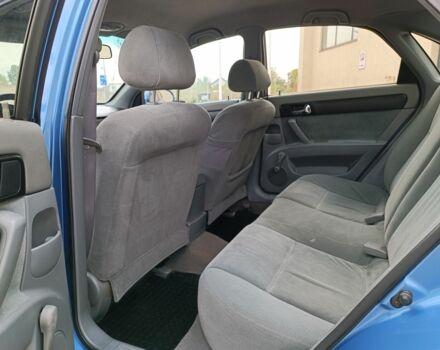 Синий Шевроле Лачетти, объемом двигателя 1.8 л и пробегом 231 тыс. км за 3600 $, фото 6 на Automoto.ua