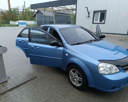 Синий Шевроле Лачетти, объемом двигателя 1.6 л и пробегом 200 тыс. км за 4600 $, фото 1 на Automoto.ua