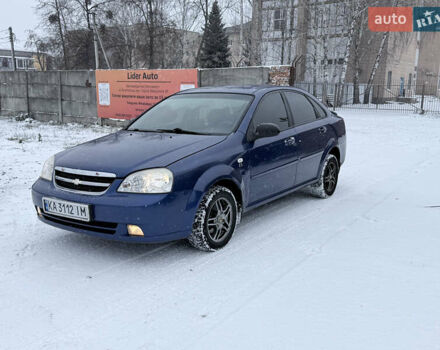 Синий Шевроле Лачетти, объемом двигателя 1.6 л и пробегом 220 тыс. км за 3500 $, фото 2 на Automoto.ua