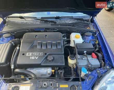 Синий Шевроле Лачетти, объемом двигателя 1.6 л и пробегом 105 тыс. км за 5000 $, фото 11 на Automoto.ua