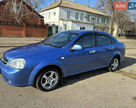 Синий Шевроле Лачетти, объемом двигателя 1.8 л и пробегом 340 тыс. км за 4200 $, фото 2 на Automoto.ua