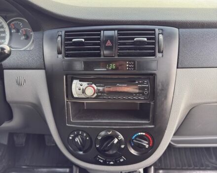 Синий Шевроле Лачетти, объемом двигателя 1.8 л и пробегом 307 тыс. км за 3399 $, фото 16 на Automoto.ua