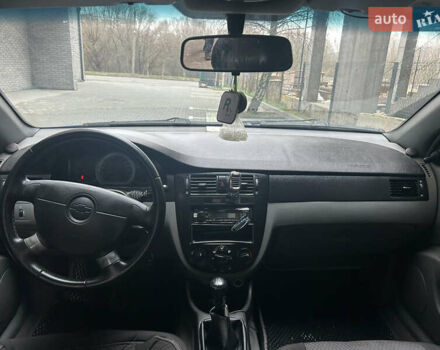 Синий Шевроле Лачетти, объемом двигателя 1.6 л и пробегом 346 тыс. км за 3200 $, фото 6 на Automoto.ua