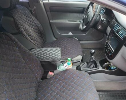 Синий Шевроле Лачетти, объемом двигателя 1.6 л и пробегом 290 тыс. км за 4300 $, фото 3 на Automoto.ua