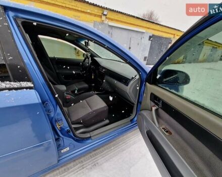 Синий Шевроле Лачетти, объемом двигателя 1.8 л и пробегом 260 тыс. км за 4000 $, фото 13 на Automoto.ua