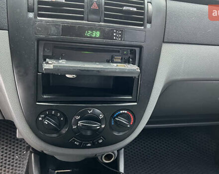 Синий Шевроле Лачетти, объемом двигателя 1.6 л и пробегом 270 тыс. км за 2250 $, фото 11 на Automoto.ua