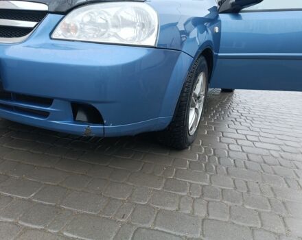 Синий Шевроле Лачетти, объемом двигателя 1.6 л и пробегом 200 тыс. км за 4600 $, фото 5 на Automoto.ua