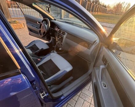 Синий Шевроле Лачетти, объемом двигателя 1.8 л и пробегом 175 тыс. км за 3950 $, фото 7 на Automoto.ua