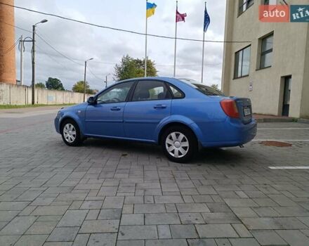 Синий Шевроле Лачетти, объемом двигателя 1.8 л и пробегом 232 тыс. км за 3800 $, фото 2 на Automoto.ua