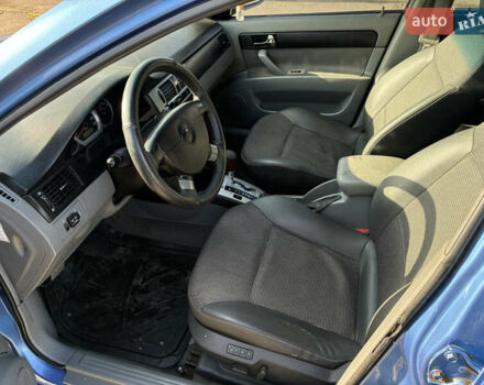 Синий Шевроле Лачетти, объемом двигателя 1.8 л и пробегом 340 тыс. км за 4200 $, фото 6 на Automoto.ua