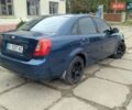 Синий Шевроле Лачетти, объемом двигателя 1.8 л и пробегом 300 тыс. км за 2999 $, фото 3 на Automoto.ua
