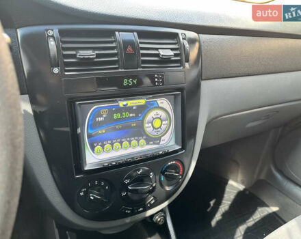 Шевроле Лачетти 2007 в Тячеве на Automoto.ua Синий Шевроле Лачетти, объемом двигателя 1.8 л и пробегом 228 тыс. км за 3500 $, фото 13 на Automoto.ua