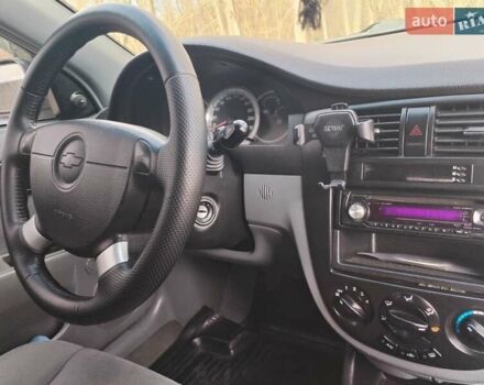 Синий Шевроле Лачетти, объемом двигателя 1.6 л и пробегом 223 тыс. км за 3800 $, фото 9 на Automoto.ua