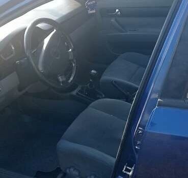 Синий Шевроле Лачетти, объемом двигателя 1.8 л и пробегом 100 тыс. км за 2700 $, фото 4 на Automoto.ua