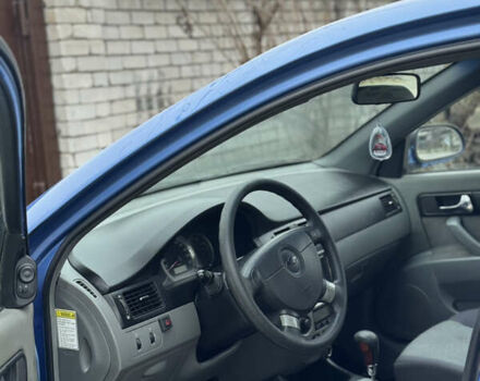 Синий Шевроле Лачетти, объемом двигателя 1.8 л и пробегом 178 тыс. км за 3950 $, фото 7 на Automoto.ua