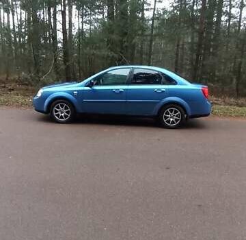 Синий Шевроле Лачетти, объемом двигателя 1.6 л и пробегом 187 тыс. км за 3900 $, фото 3 на Automoto.ua