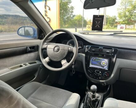 Синий Шевроле Лачетти, объемом двигателя 1.8 л и пробегом 228 тыс. км за 3500 $, фото 2 на Automoto.ua