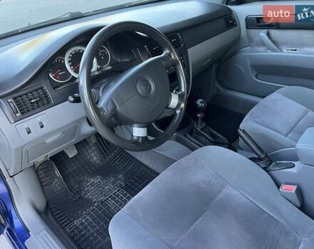 Синий Шевроле Лачетти, объемом двигателя 1.6 л и пробегом 219 тыс. км за 4100 $, фото 10 на Automoto.ua