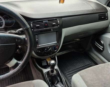 Синій Шевроле Лачетті, об'ємом двигуна 1.8 л та пробігом 223 тис. км за 4000 $, фото 7 на Automoto.ua