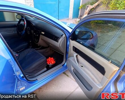 Синий Шевроле Лачетти, объемом двигателя 1.6 л и пробегом 193 тыс. км за 3400 $, фото 2 на Automoto.ua