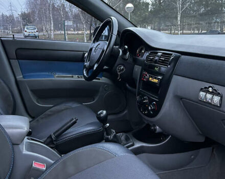 Синий Шевроле Лачетти, объемом двигателя 1.8 л и пробегом 221 тыс. км за 4650 $, фото 14 на Automoto.ua