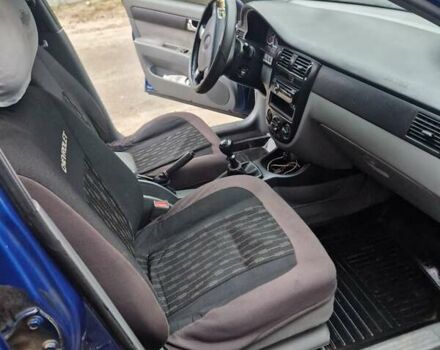 Синий Шевроле Лачетти, объемом двигателя 1.8 л и пробегом 160 тыс. км за 4700 $, фото 5 на Automoto.ua