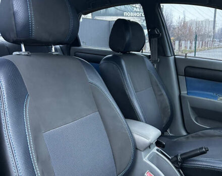 Синий Шевроле Лачетти, объемом двигателя 1.8 л и пробегом 221 тыс. км за 4650 $, фото 13 на Automoto.ua