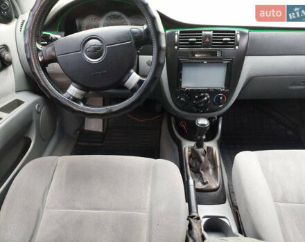 Синий Шевроле Лачетти, объемом двигателя 1.8 л и пробегом 190 тыс. км за 4300 $, фото 14 на Automoto.ua