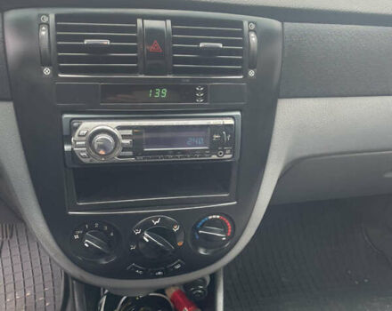 Синий Шевроле Лачетти, объемом двигателя 1.8 л и пробегом 185 тыс. км за 4200 $, фото 3 на Automoto.ua