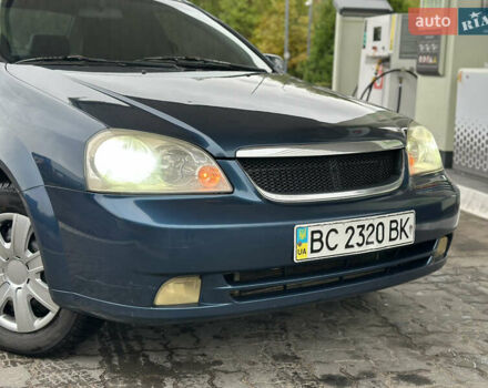 Синий Шевроле Лачетти, объемом двигателя 1.8 л и пробегом 234 тыс. км за 4350 $, фото 2 на Automoto.ua