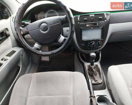 Синий Шевроле Лачетти, объемом двигателя 1.8 л и пробегом 190 тыс. км за 4300 $, фото 13 на Automoto.ua